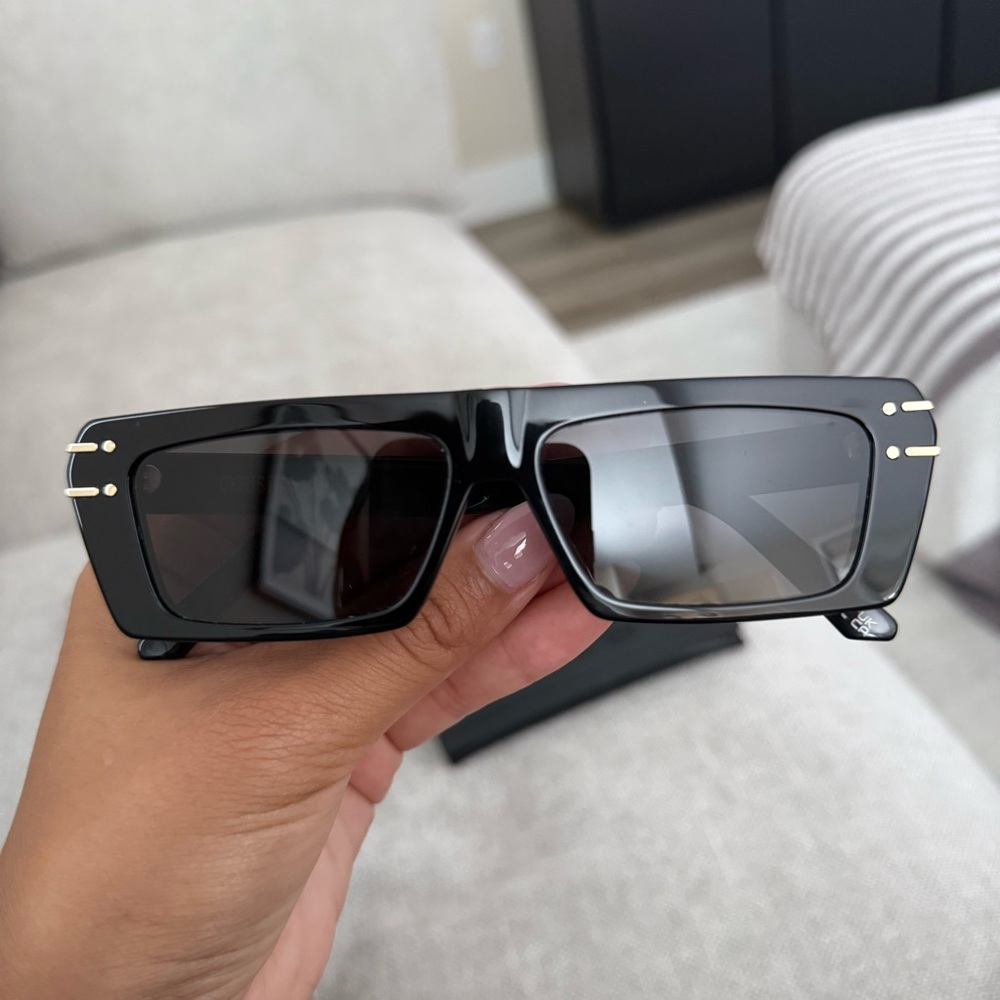 Dior Signature S6u Sunglasses in Shiny Black - Picture 8 of 12